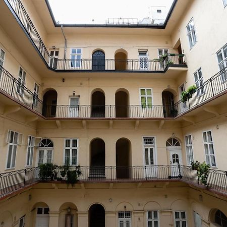 Chain Bridge City Center Dorothea Budapeszt Zewnętrze zdjęcie