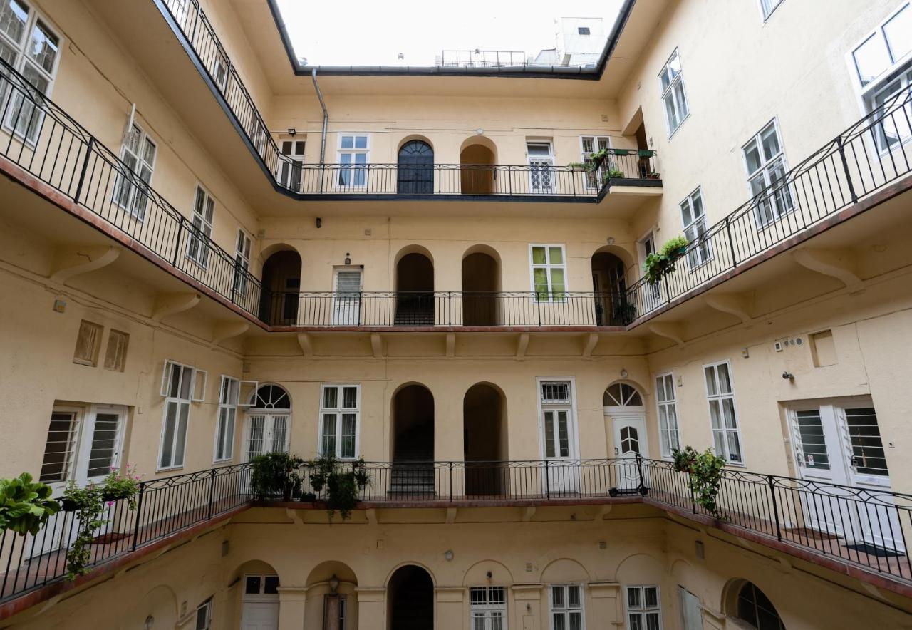 Chain Bridge City Center Dorothea Budapeszt Zewnętrze zdjęcie
